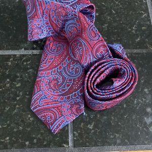 Burma Bilbas 100% Silk tie!